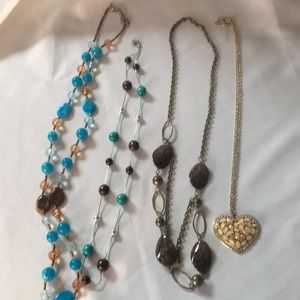 Lot of 4 necklaces